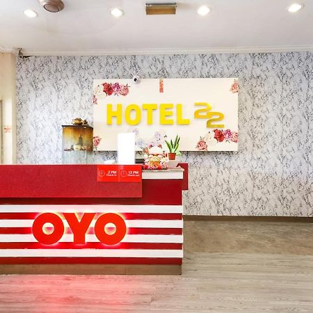 Oyo 89676 Hotel 22 Серембан  Экстерьер фото